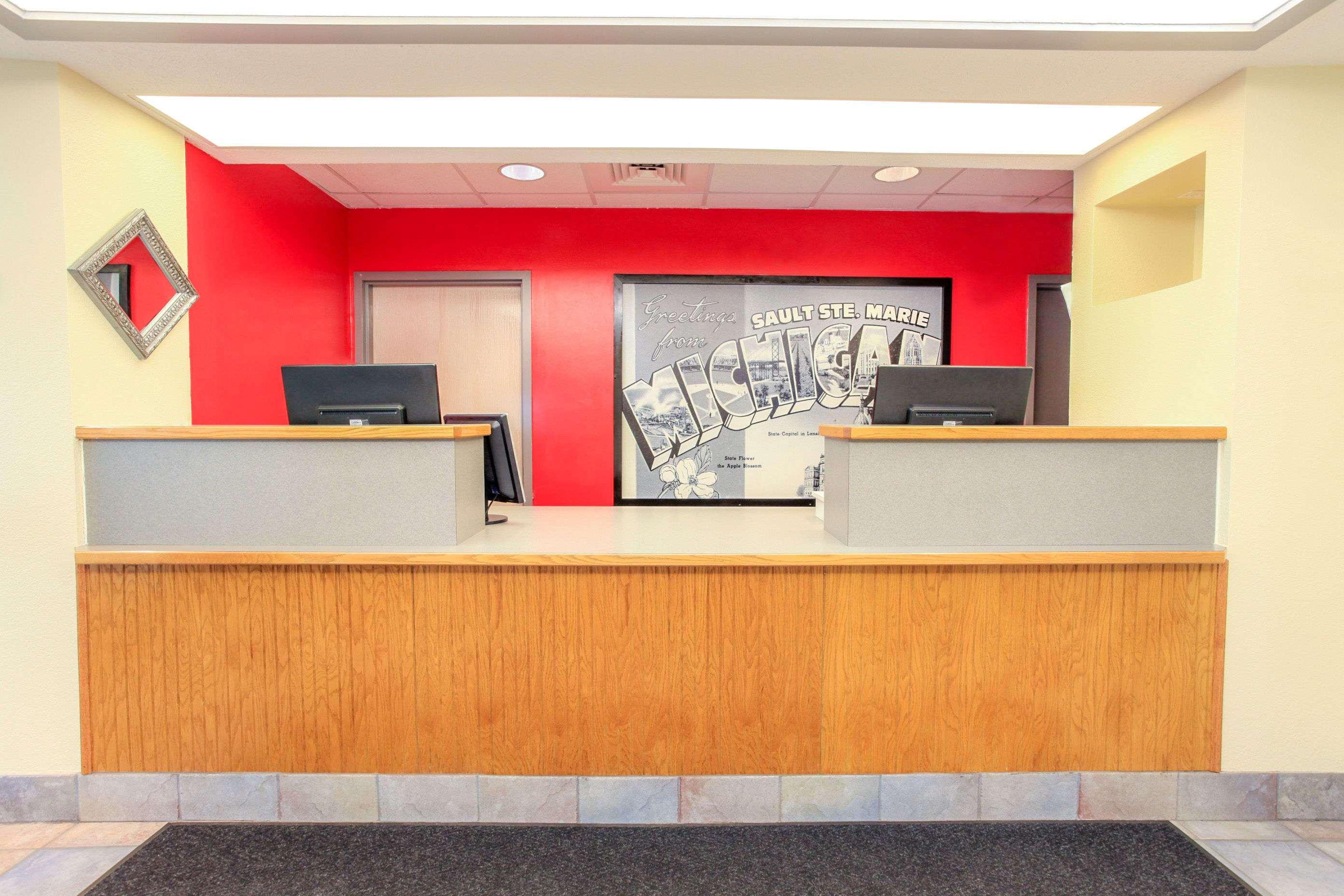 Super 8 By Wyndham Sault Ste. Marie Ξενοδοχείο Εξωτερικό φωτογραφία